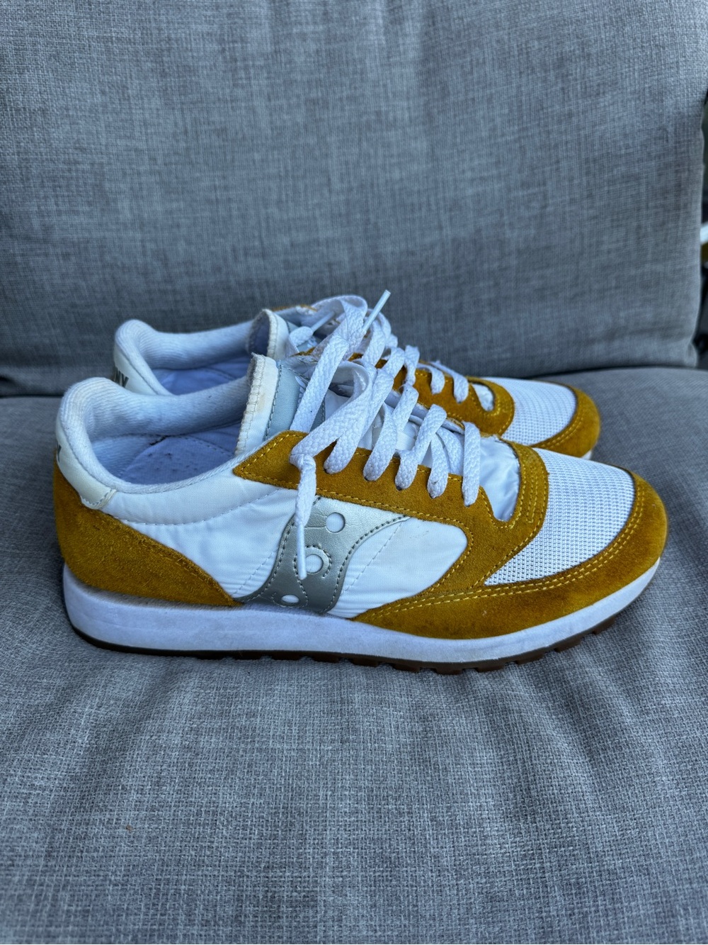 Saucony Hornet Retro Sneakers Mustard Yellow / White / Silver Size 9.5 (EU41)